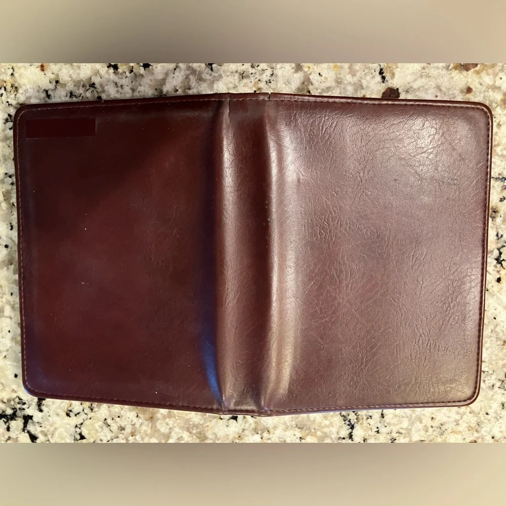 3-Ring Day-Timer planner binder with zipper closure